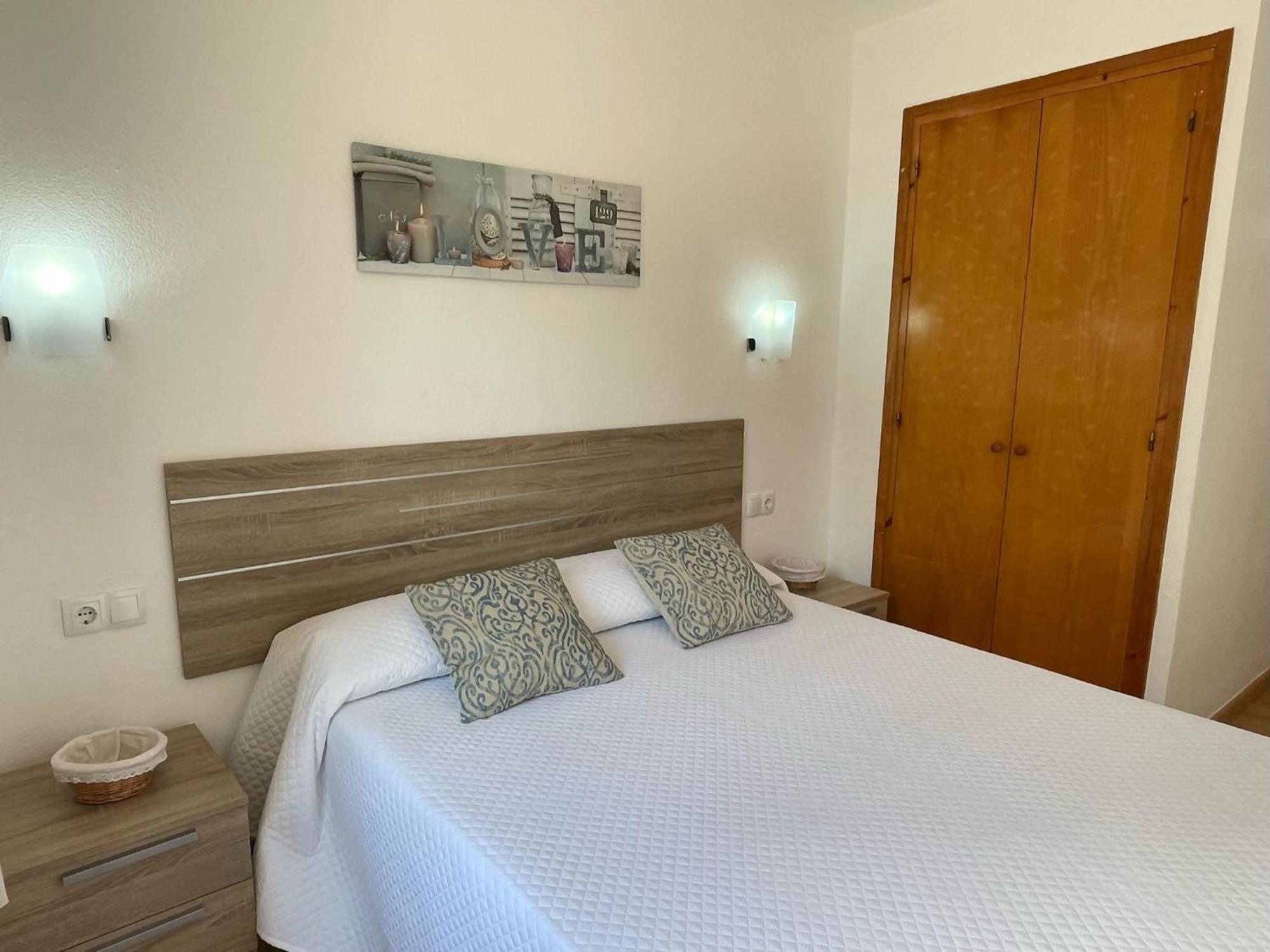 Mestral Apto En Planta Baja Con Piscina Arenal d'en Castell Exterior photo