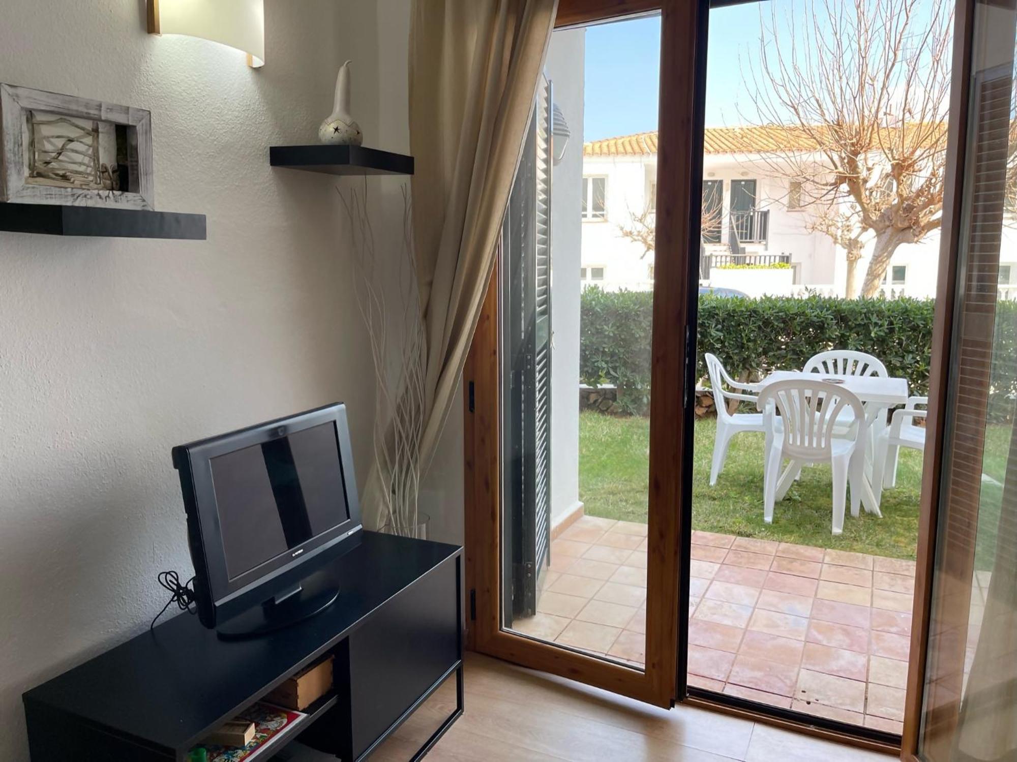 Mestral Apto En Planta Baja Con Piscina Arenal d'en Castell Exterior photo